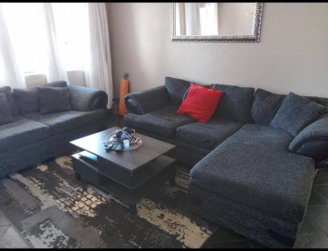 2 BEDROOM TOWNHOUSE FOR SALE IN EDEN GLEN